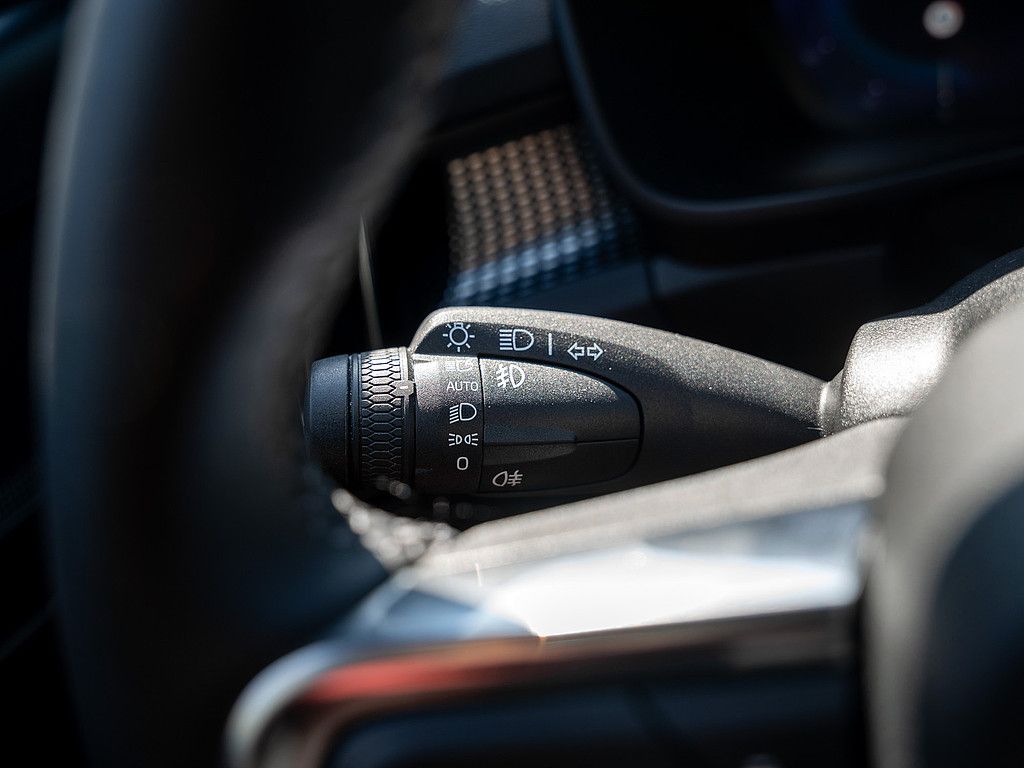 Volvo  Recharge Core