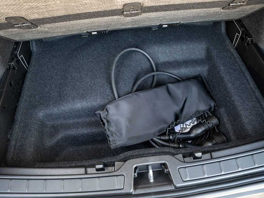 Volvo  Recharge Core