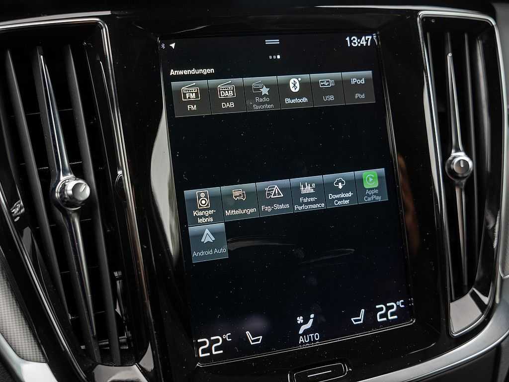 Volvo  T6 AWD Recharge R-Design