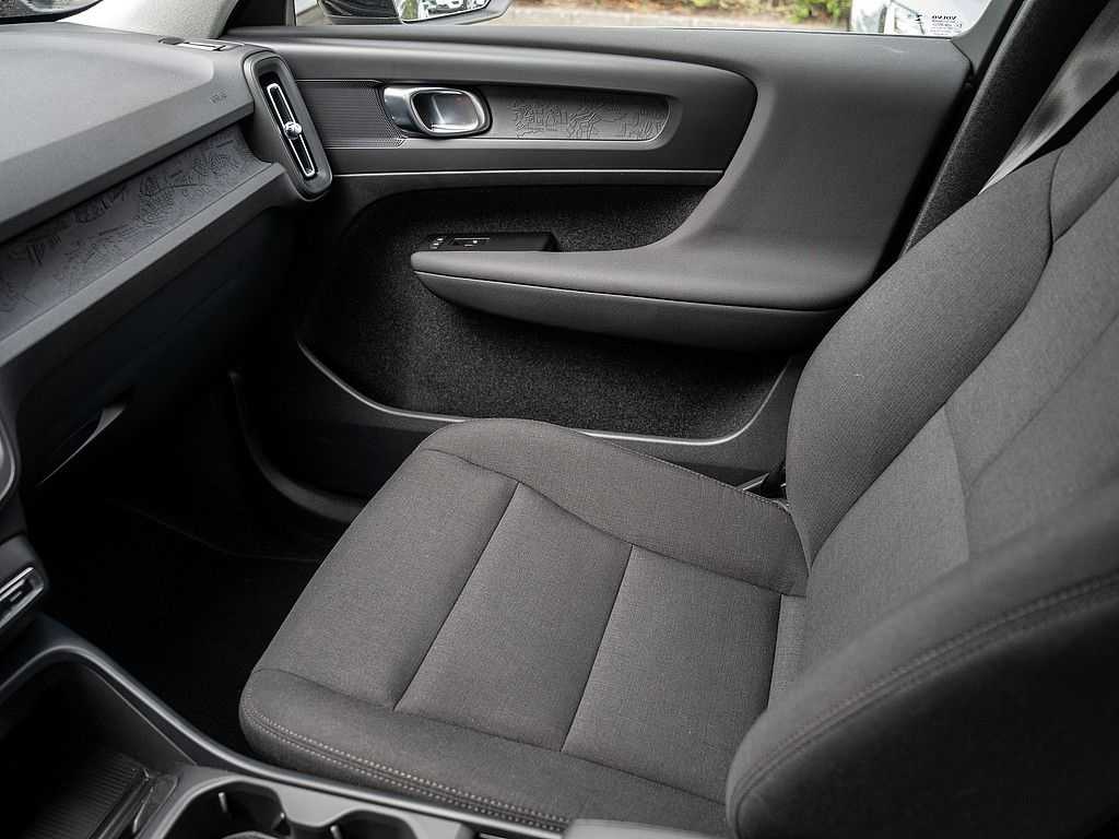 Volvo  T3 Momentum Pro