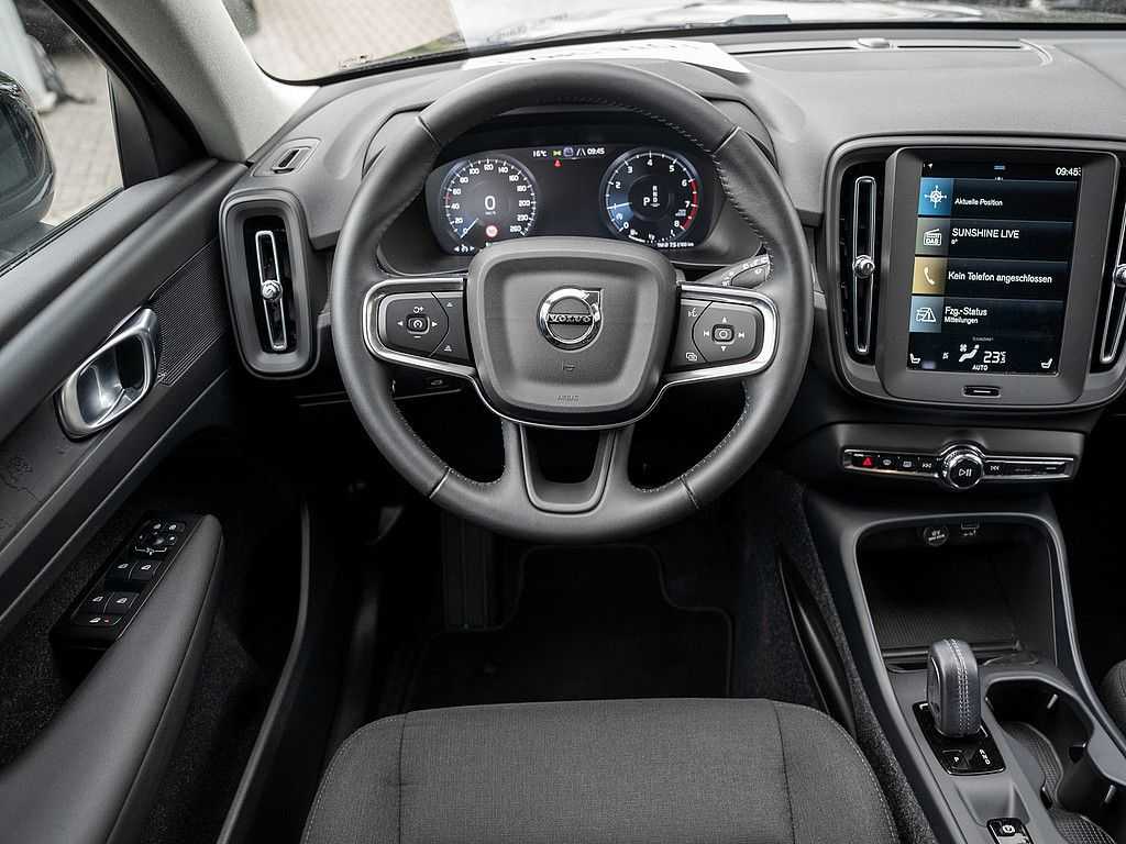 Volvo  T3 Momentum Pro