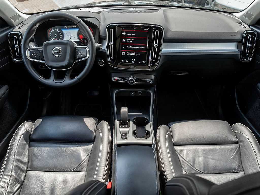 Volvo  T4 Inscription Expression Recharge Plug-In