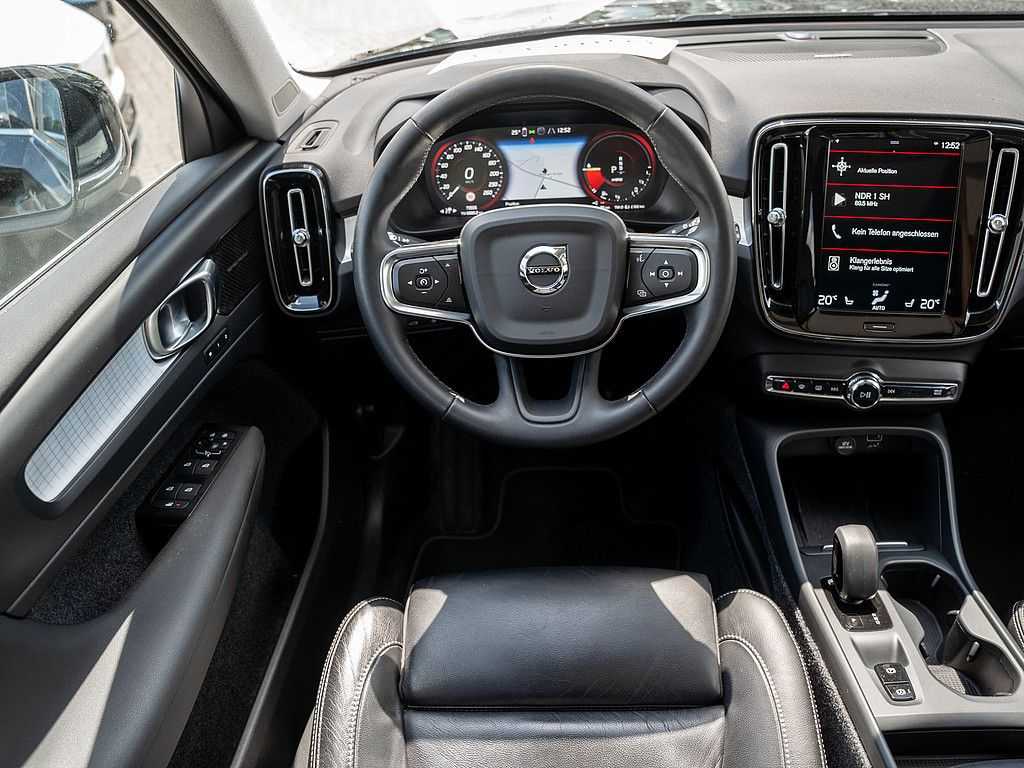 Volvo  T4 Inscription Expression Recharge Plug-In