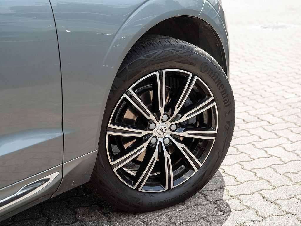 Volvo  D4 Inscription 2WD
