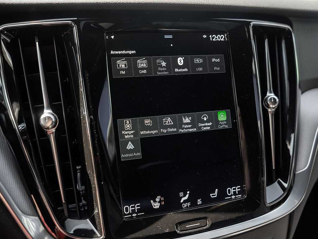 Volvo  T8 Recharge Plus Dark AWD