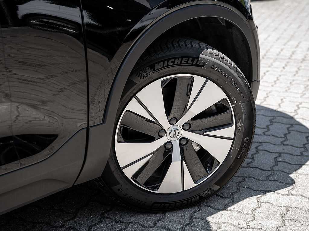 Volvo  T4 Inscription Expression Recharge- NUR GEW