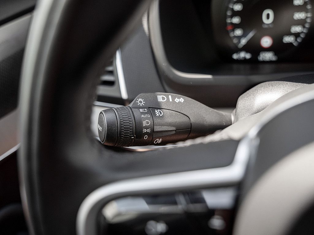 Volvo  T8 AWD Inscription Expression