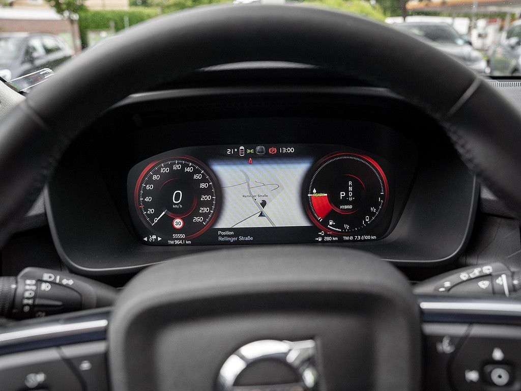 Volvo  T5 Ultimate Dark Recharge Plug-In Hybrid 2W