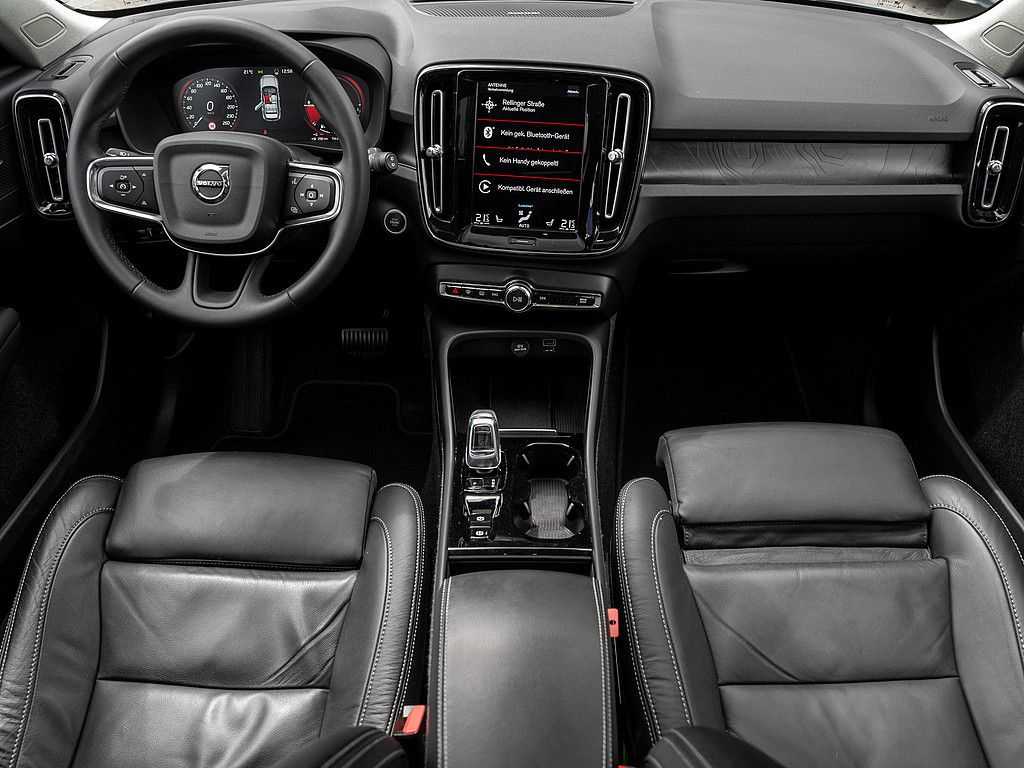 Volvo  T5 Ultimate Dark Recharge Plug-In Hybrid 2W