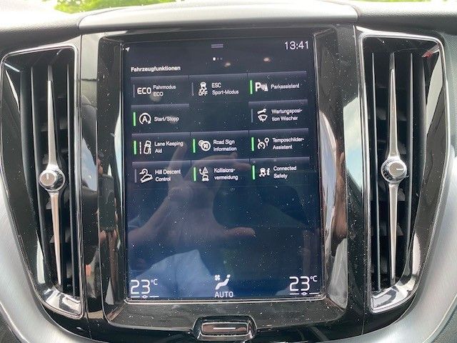 Volvo  Momentum AWD / Verkauf nur an Gewerbekunden
