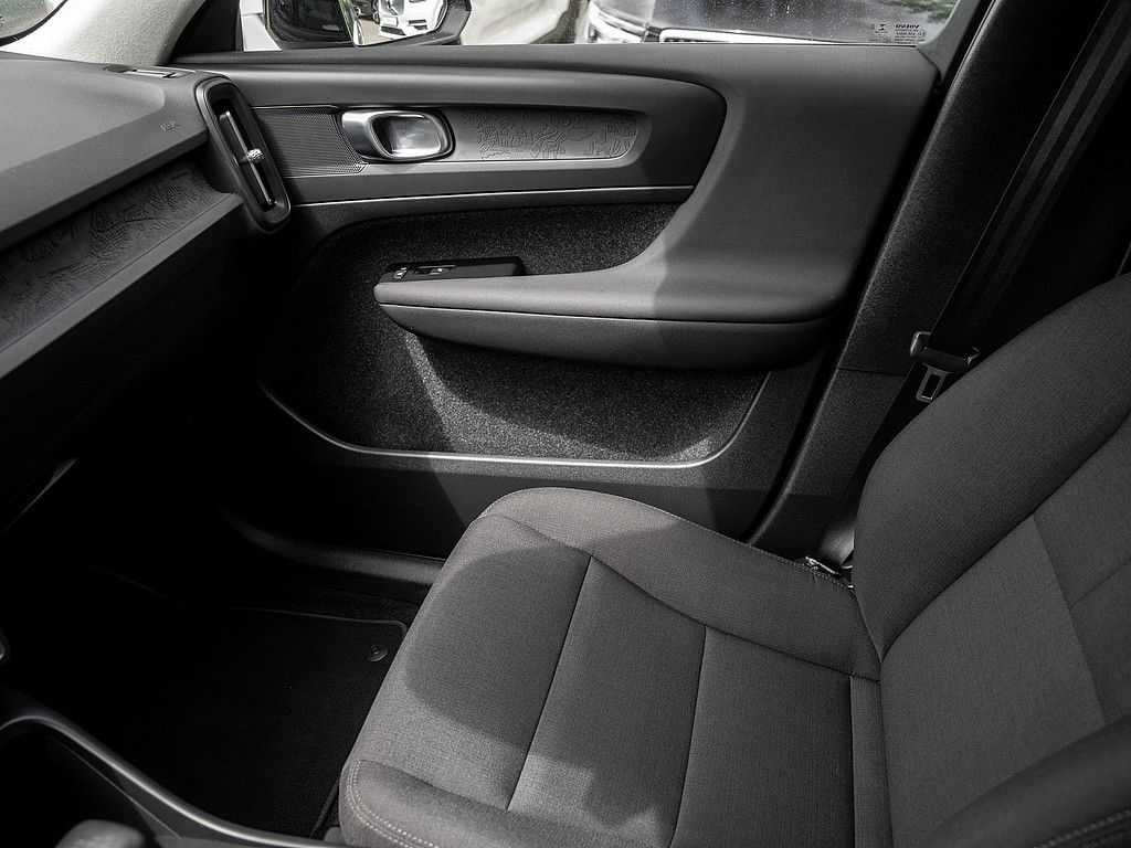 Volvo  T2 Momentum Core