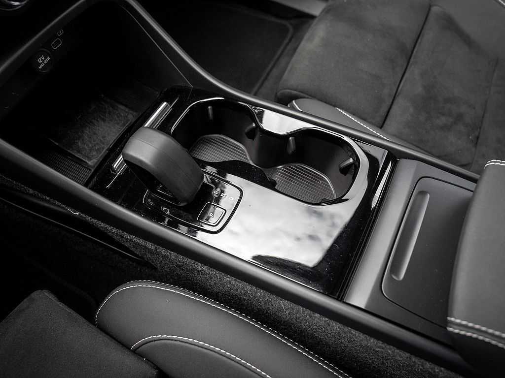 Volvo  Recharge Pro