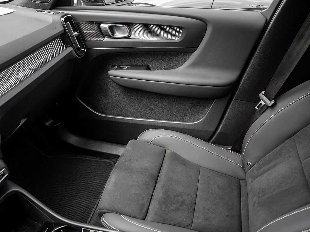 Volvo  Recharge Pro