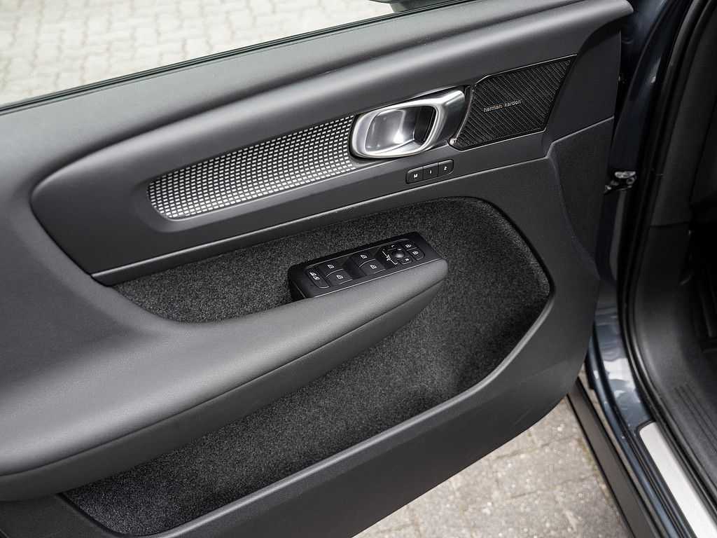 Volvo  Recharge Pro