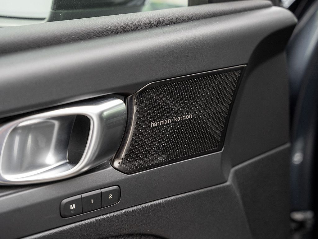 Volvo  Recharge Pro