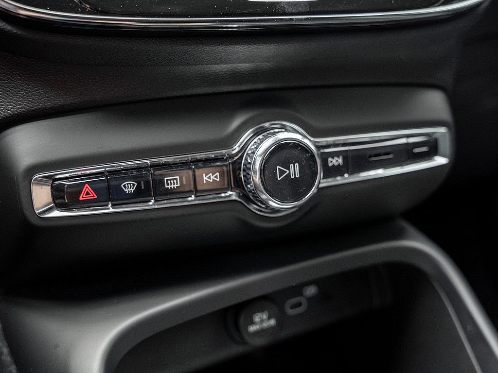 Volvo  Recharge Pro