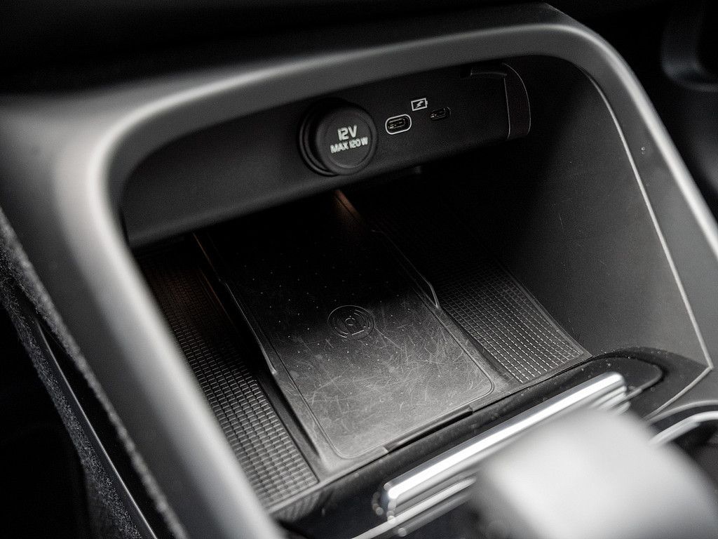 Volvo  Recharge Pro