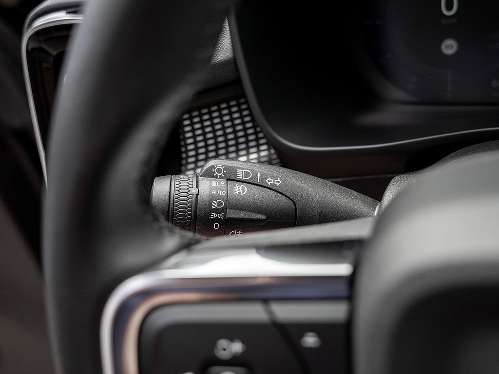 Volvo  Recharge Pro