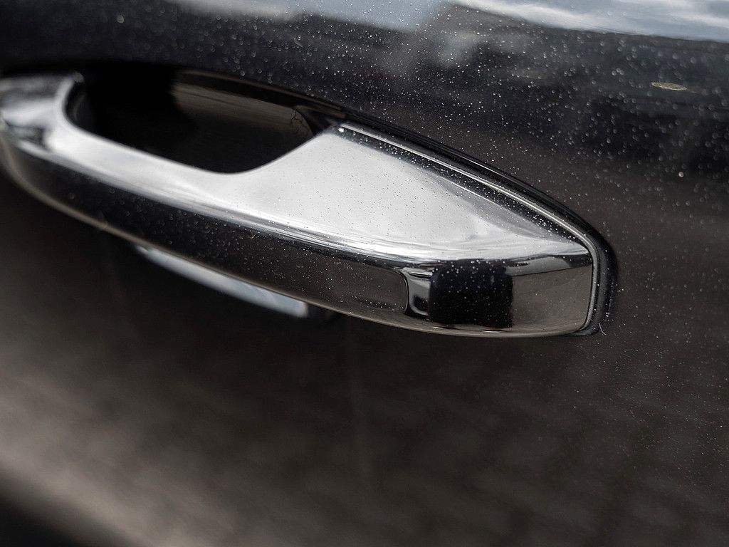 Volvo  Recharge Pro