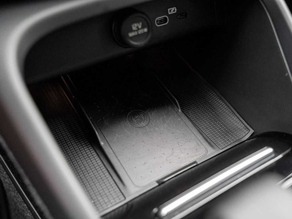 Volvo  Performance AWD Ultra Dark LED PANO 360°