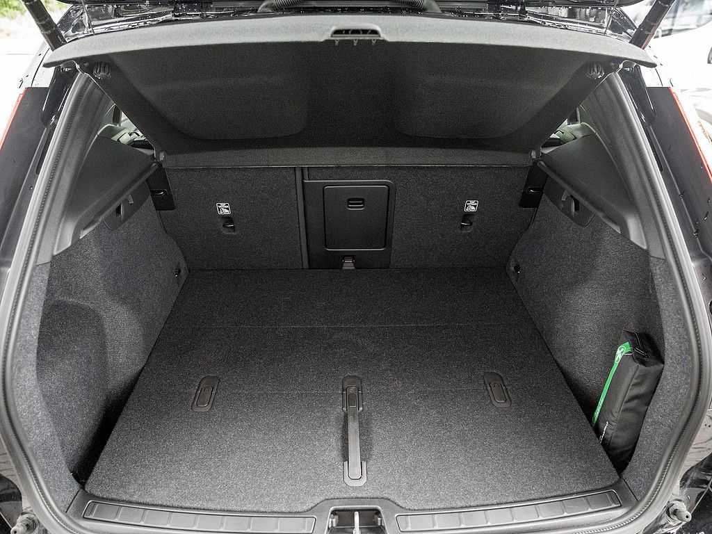 Volvo  Performance AWD Ultra Dark LED PANO 360°