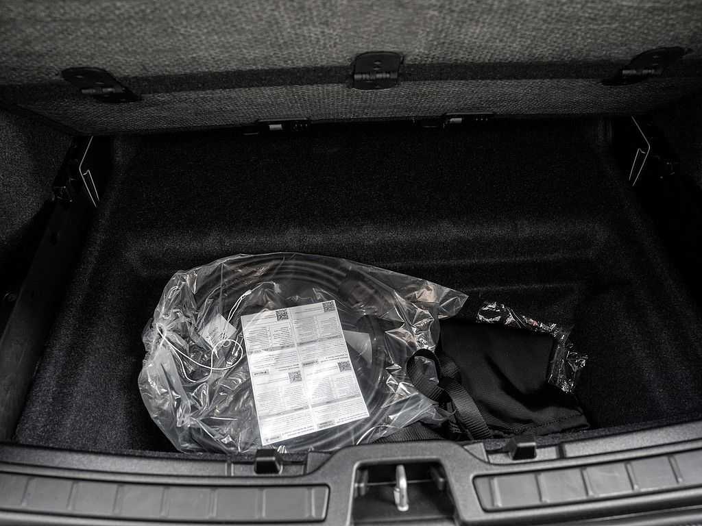 Volvo  Performance AWD Ultra Dark LED PANO 360°