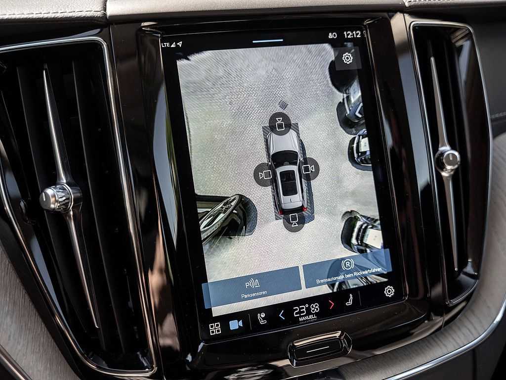 Volvo  B4 Inscription NAVI W-LAN FACEL. LED 360°