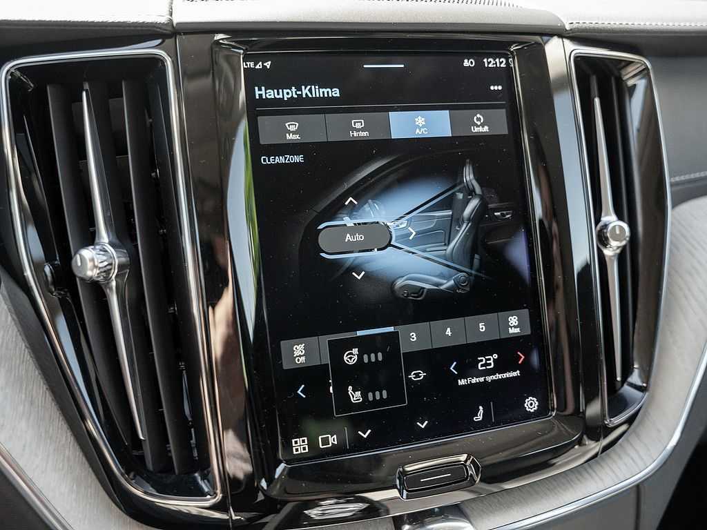 Volvo  B4 Inscription NAVI W-LAN FACEL. LED 360°