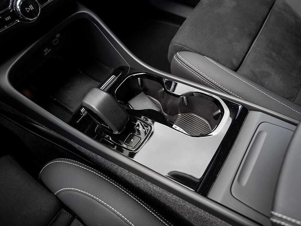 Volvo  Ultimate Recharge Pure Electric AWD LED 360°