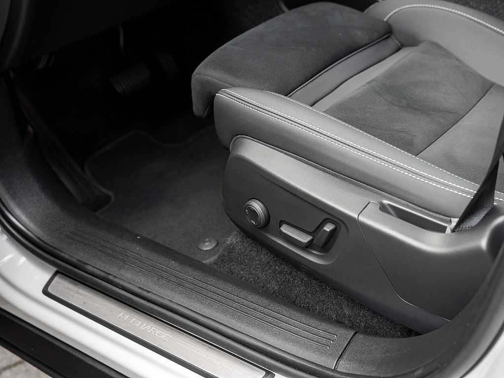 Volvo  Ultimate Recharge Pure Electric AWD LED 360°