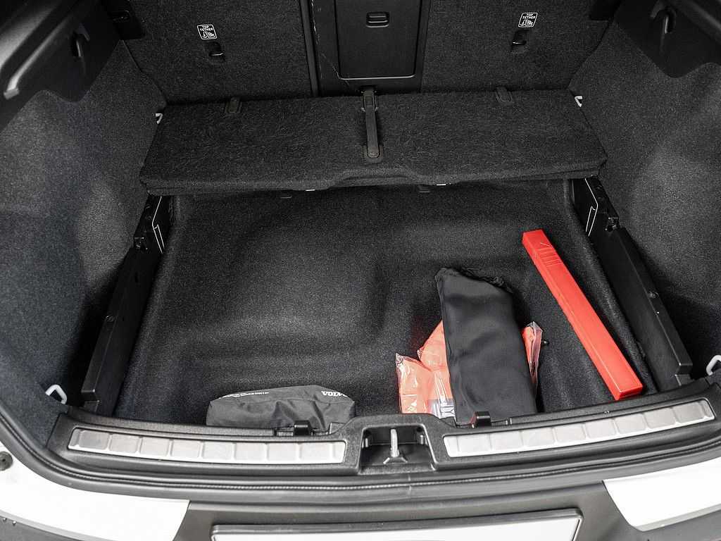 Volvo  Ultimate Recharge Pure Electric AWD LED 360°