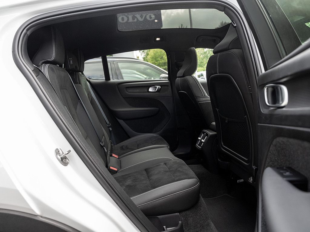 Volvo  Ultimate Recharge Pure Electric AWD LED 360°
