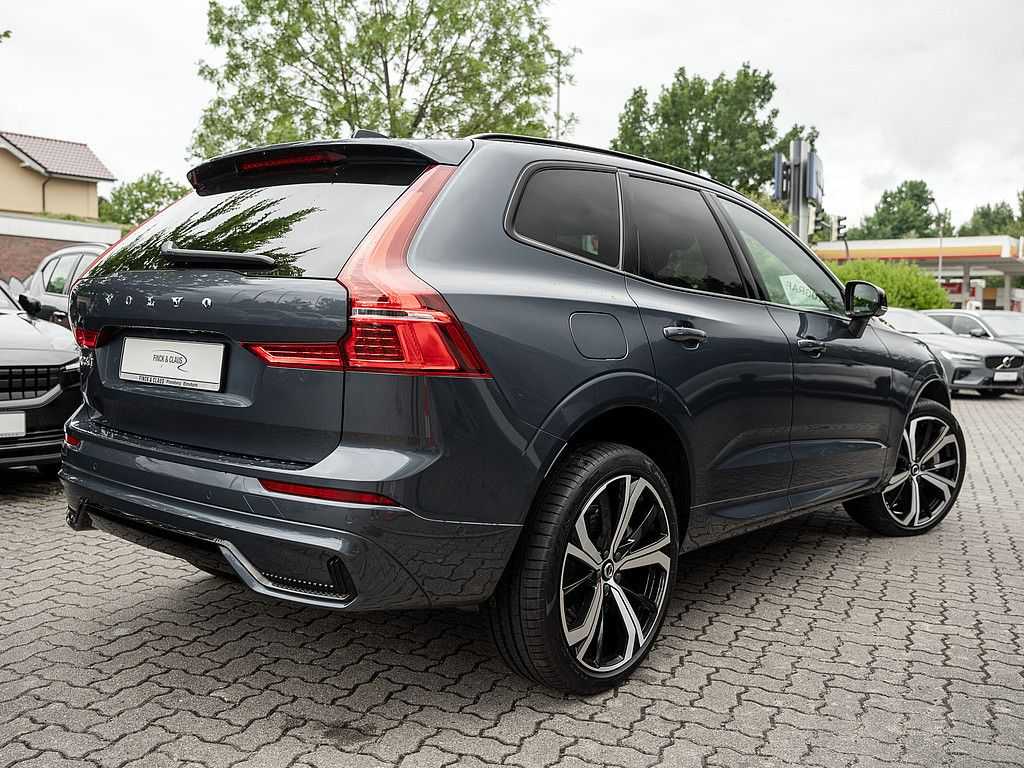Volvo  T8 AWD R-Design