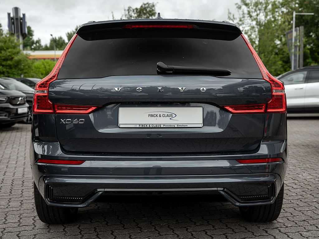 Volvo  T8 AWD R-Design