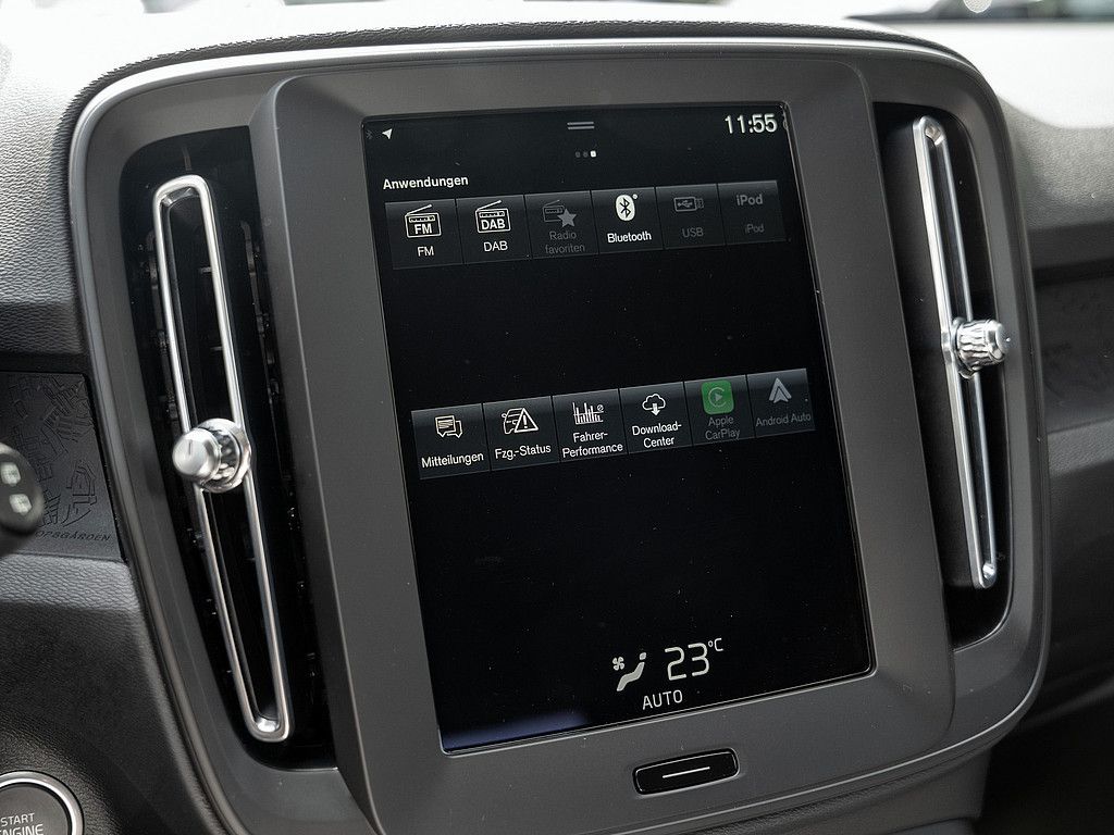 Volvo  T3 Momentum Pro KLIMA PDC NAVI W-LAN LED