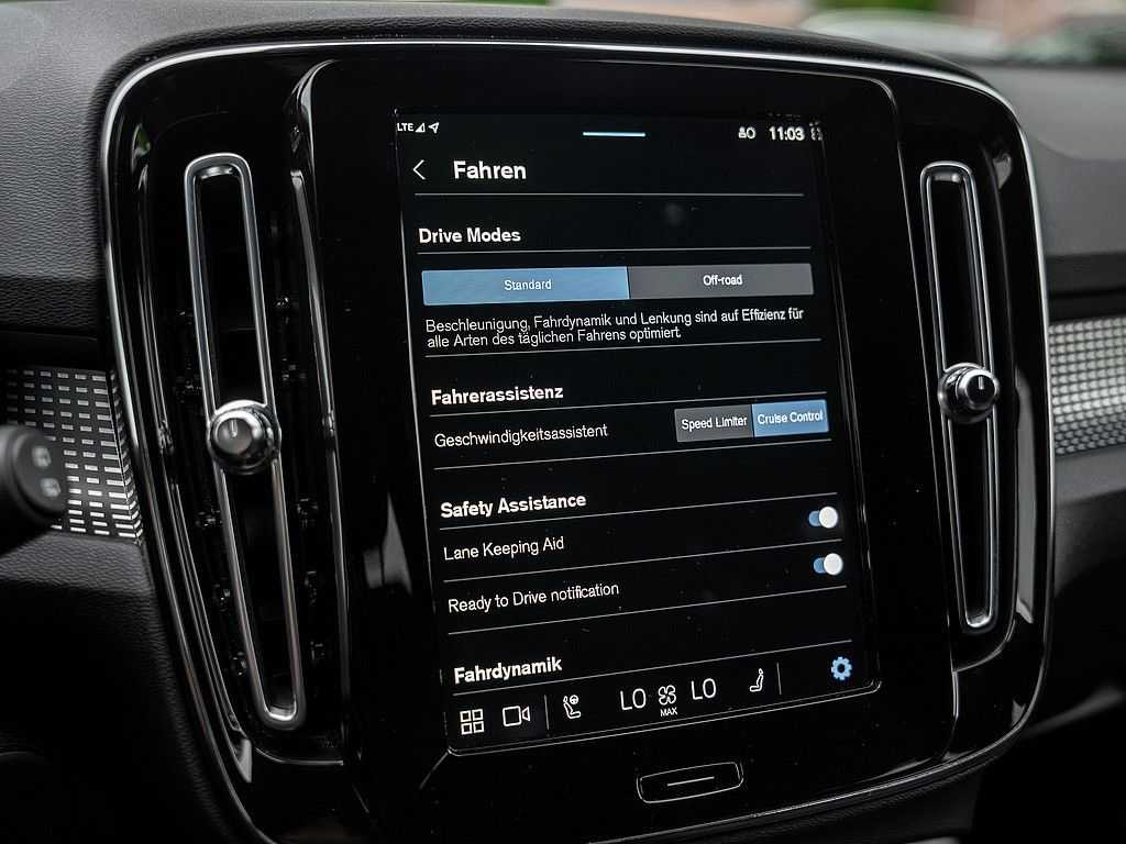 Volvo  Core Recharge Pure Electric 2WD FACEL. LED