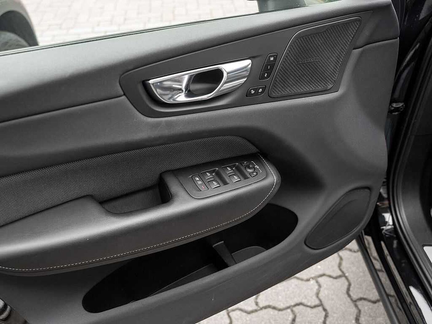 Volvo  T8 AWD R-Design W-LAN HUD STANDHZ LED PANO