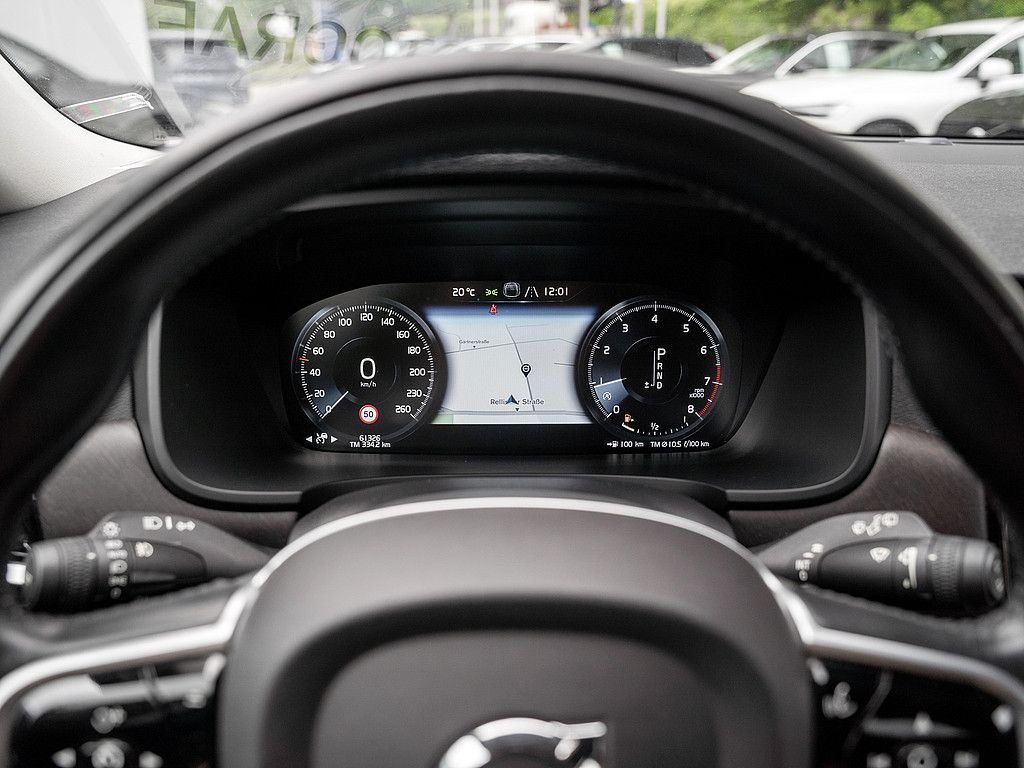 Volvo  CC Cross Country T5 Pro AWD