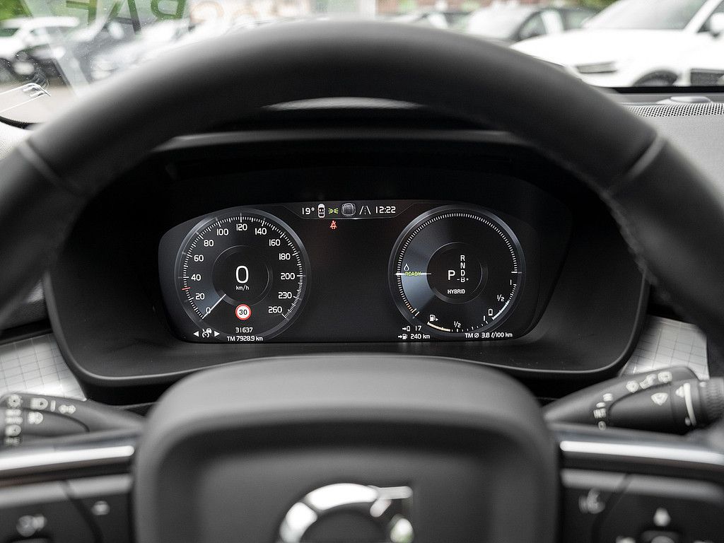 Volvo  T4 Inscription Expression Recharge