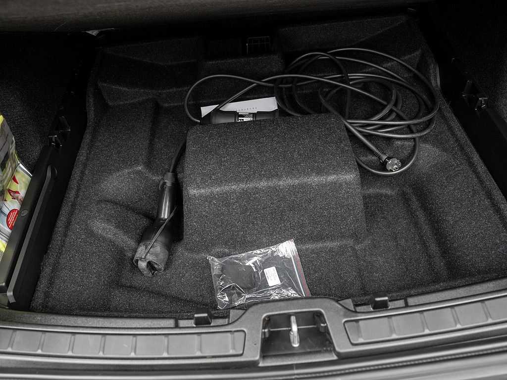 Volvo  T4 Inscription Expression Recharge