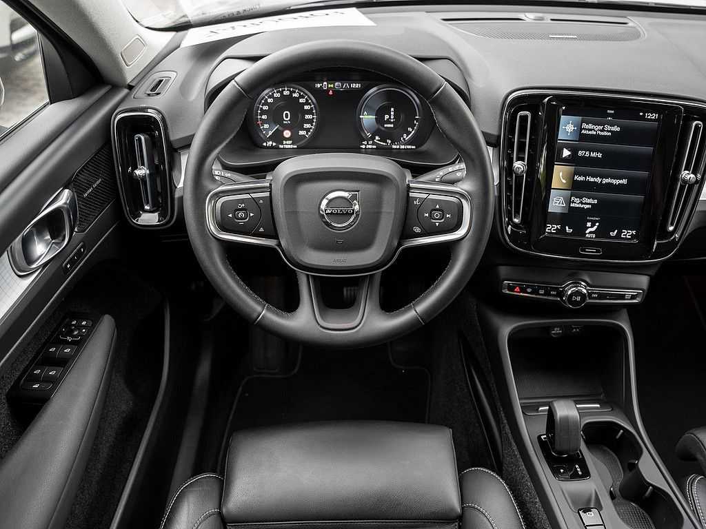 Volvo  T4 Inscription Expression Recharge