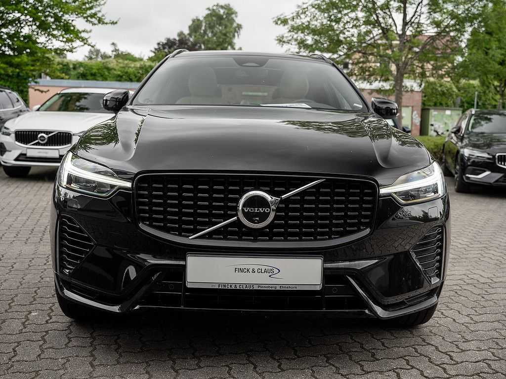 Volvo  T8 AWD Ultra Dark