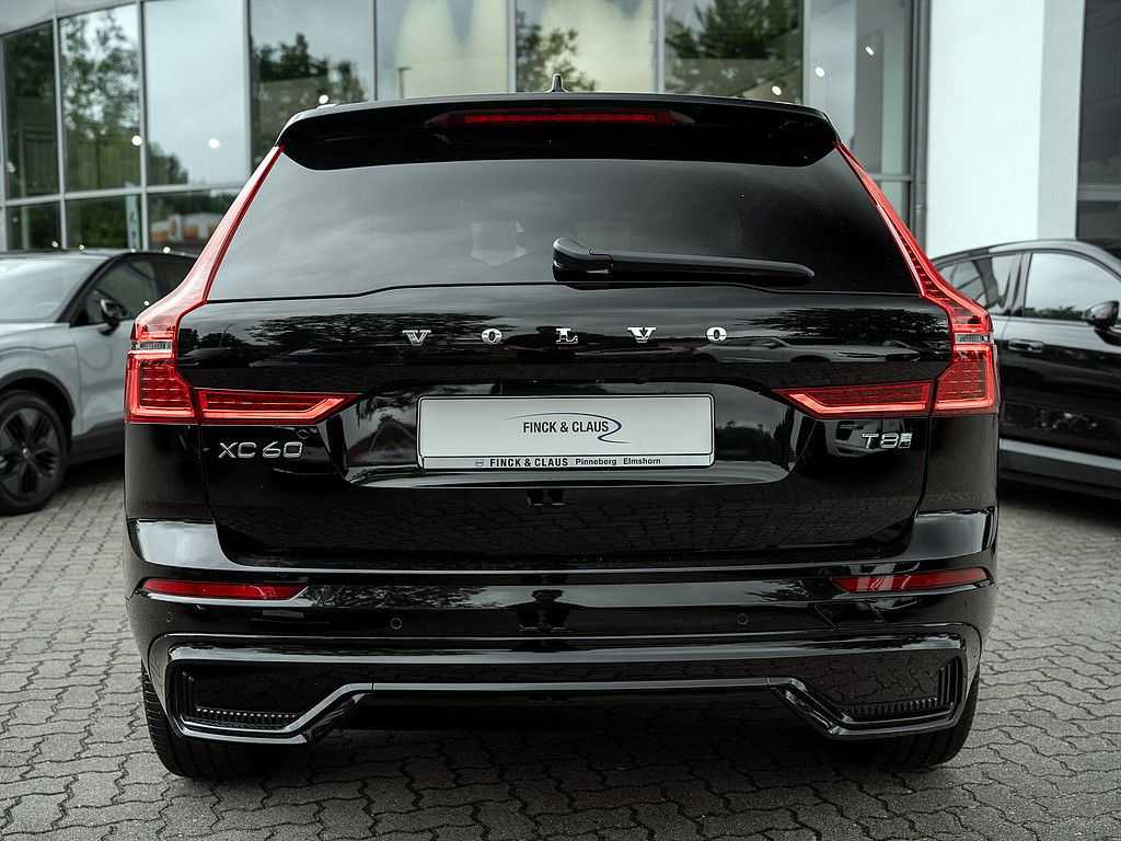 Volvo  T8 AWD Ultra Dark