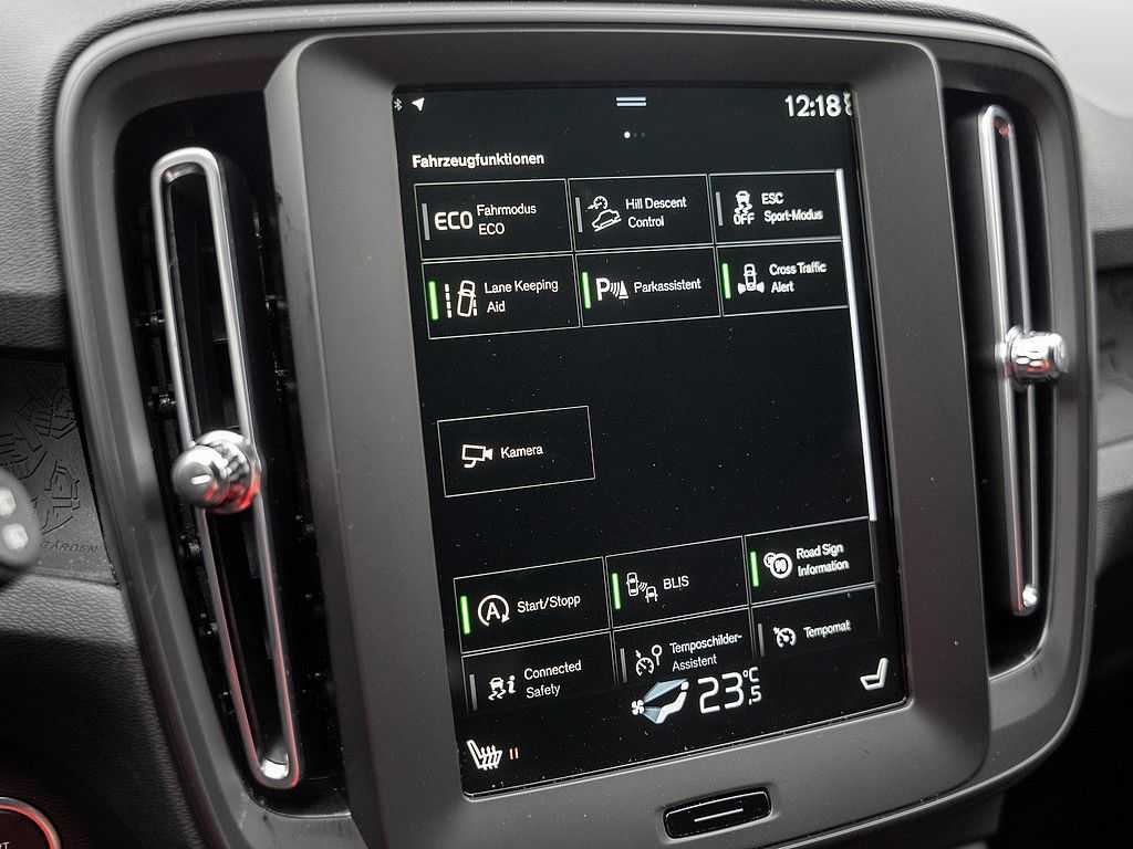 Volvo  T3 Momentum