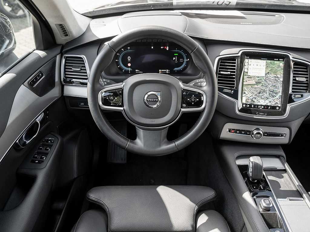 Volvo  T8 Ultra Bright Recharge Plug-In Hybrid AWD
