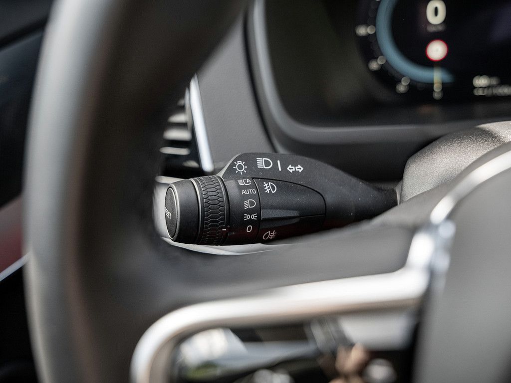 Volvo  T8 Ultra Bright Recharge Plug-In Hybrid AWD
