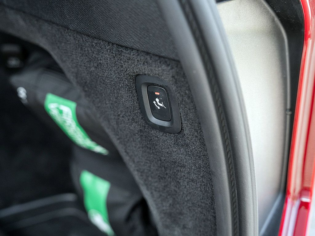 Volvo  T8 Ultra Bright Recharge Plug-In Hybrid AWD