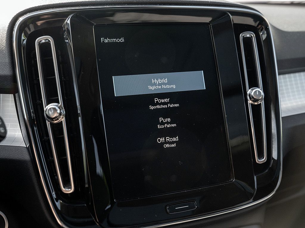 Volvo  T4 Inscription Expression Recharge Plug-In