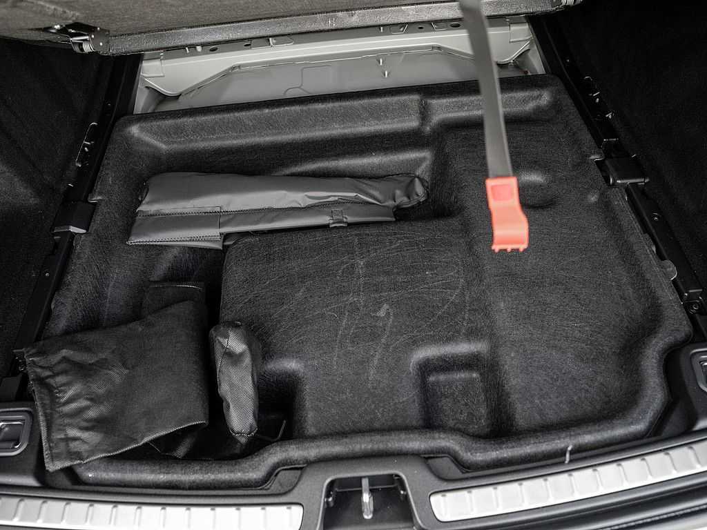 Volvo  CC Pro B5 AWD