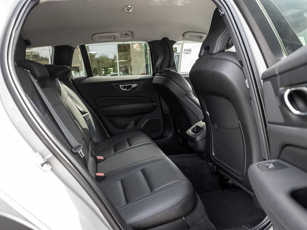 Volvo  CC Pro B5 AWD